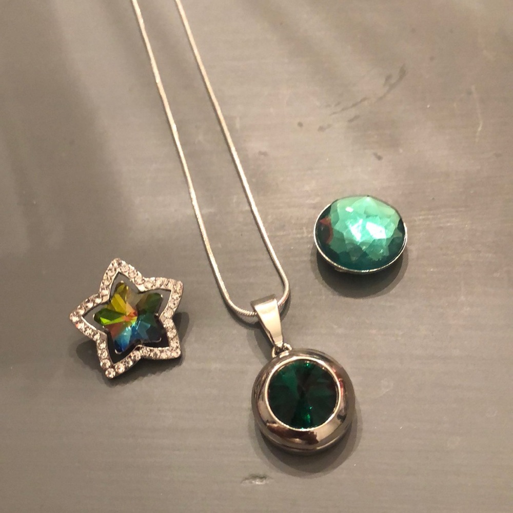 Snapituppittsburgh necklace w three snaps